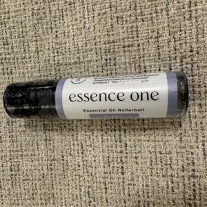 ESSENCE ONE Essential Oil Rollerball